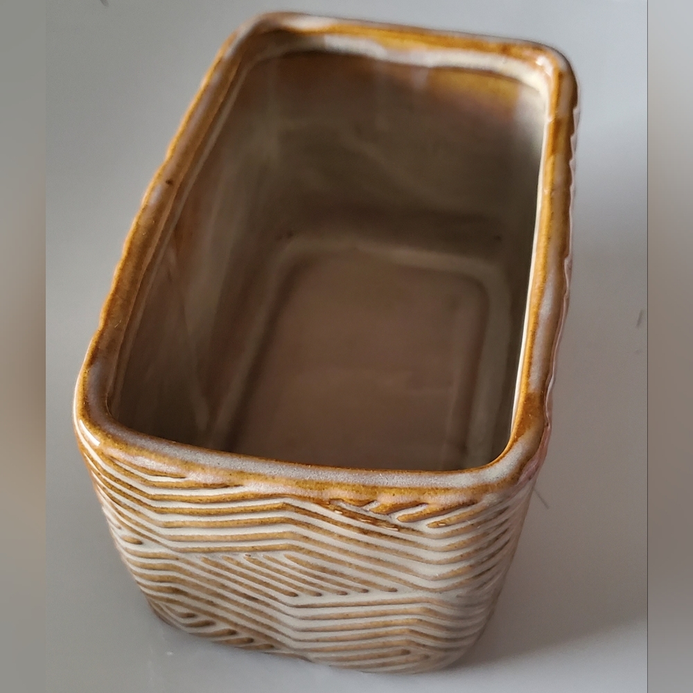 Brown & Taupey Ceramic Planter NOT Vintage - Picture 8 of 9
